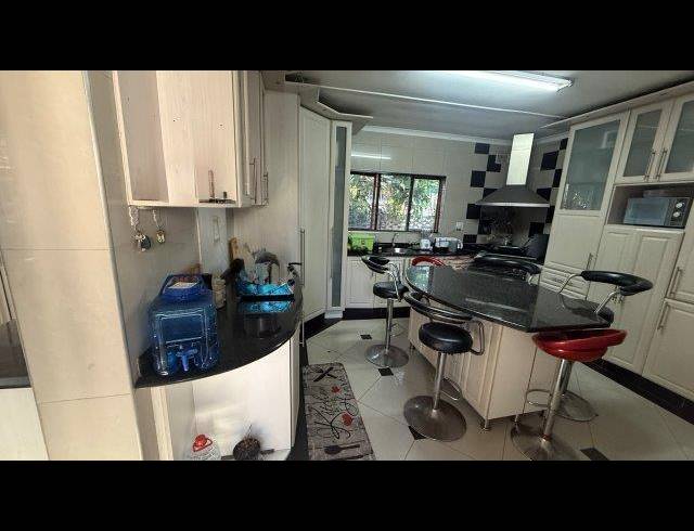 3 BEDROOM HOUSE FOR SALE IN SILVERGLEN